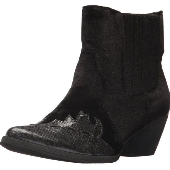 NIB Very Volatile Sava Ankle Boot - Picture 2 of 9